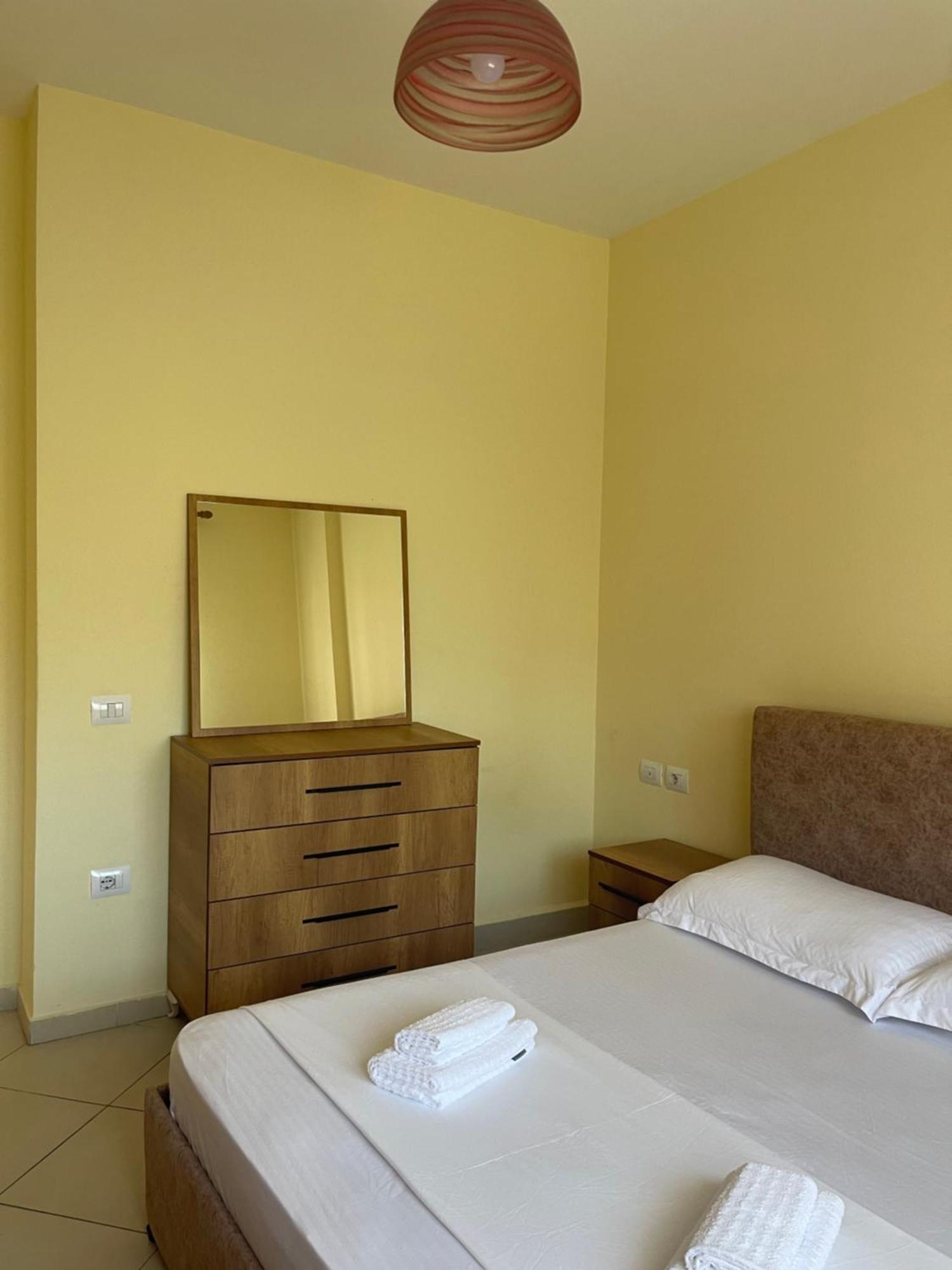 New Baazar Terrace Apartment Tirana Buitenkant foto