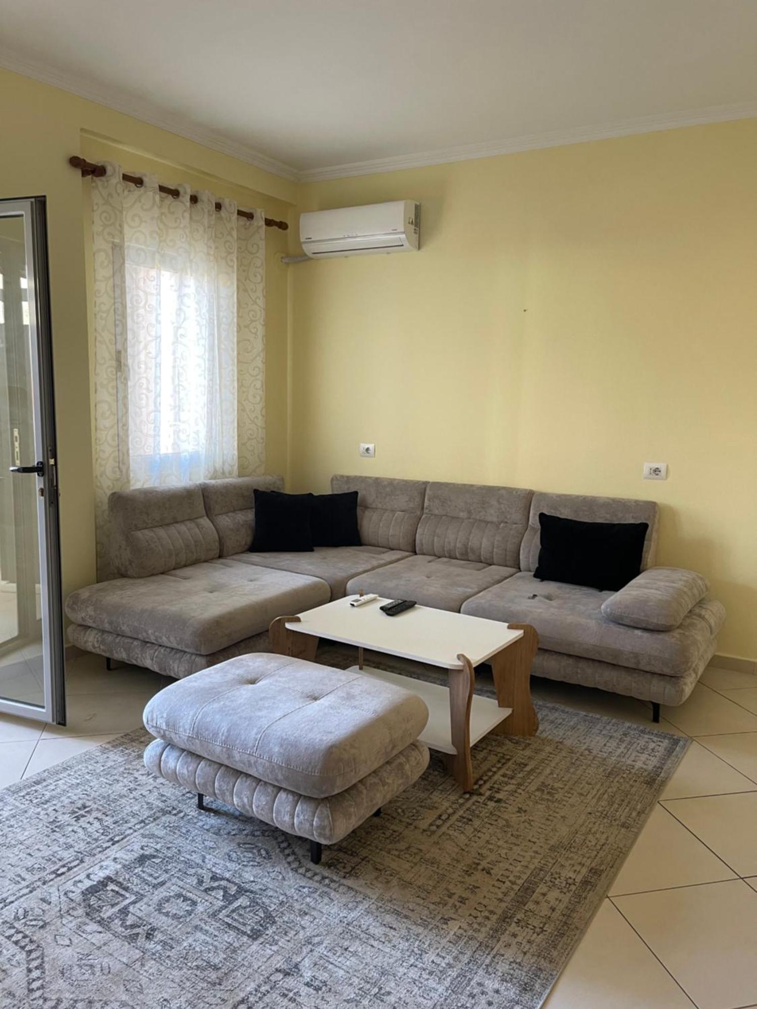 New Baazar Terrace Apartment Tirana Buitenkant foto